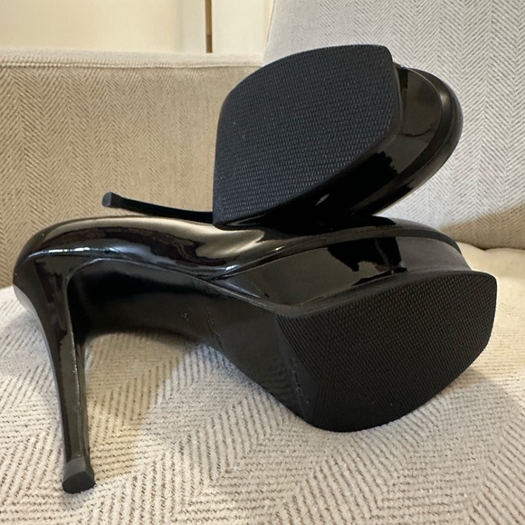 Yves Saint Laurent (Tribute) Trib Too Authenticated Patent Leather Heels - Picture 4 of 16